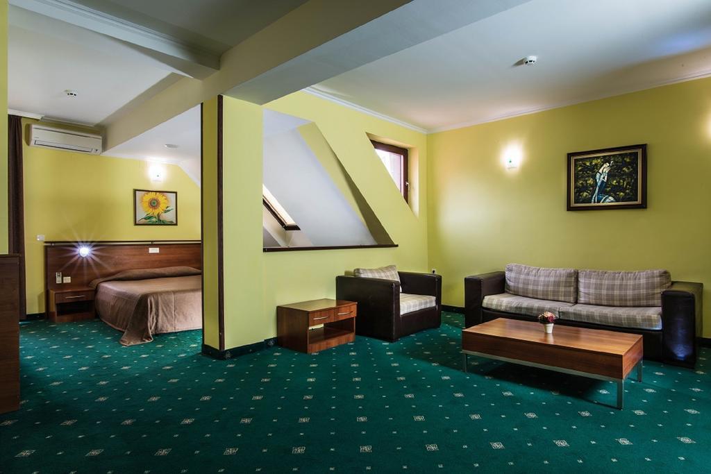 Hotel Izvor Starozagorski Bani Exterior foto