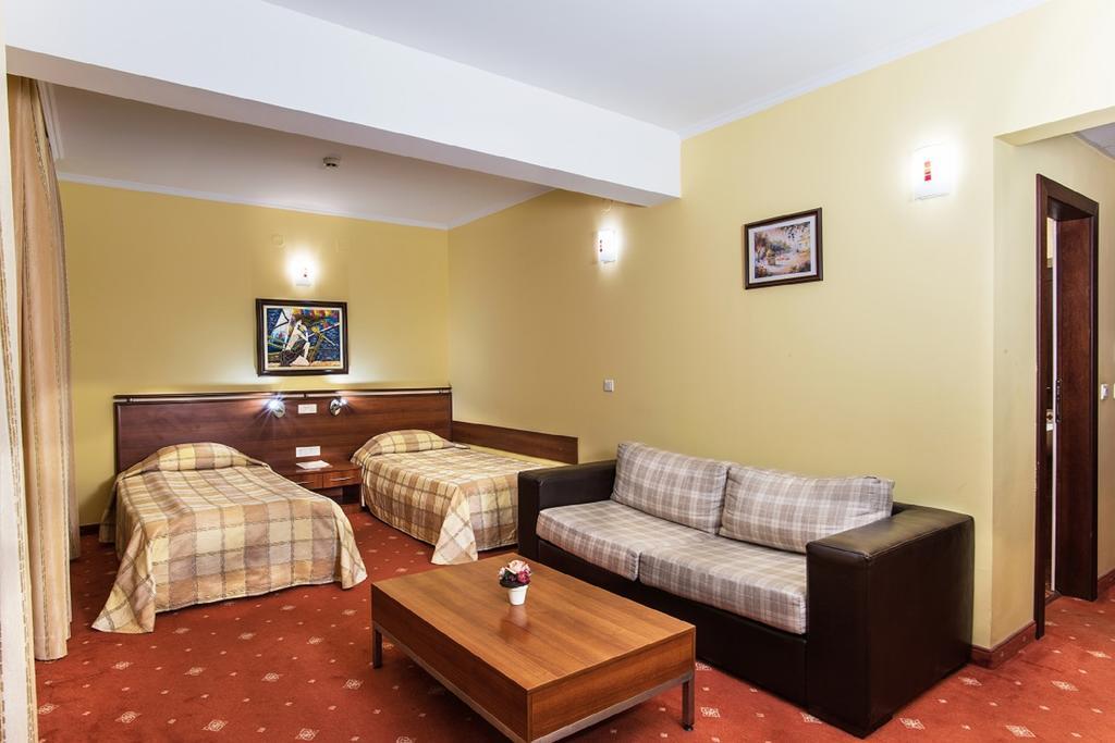 Hotel Izvor Starozagorski Bani Exterior foto